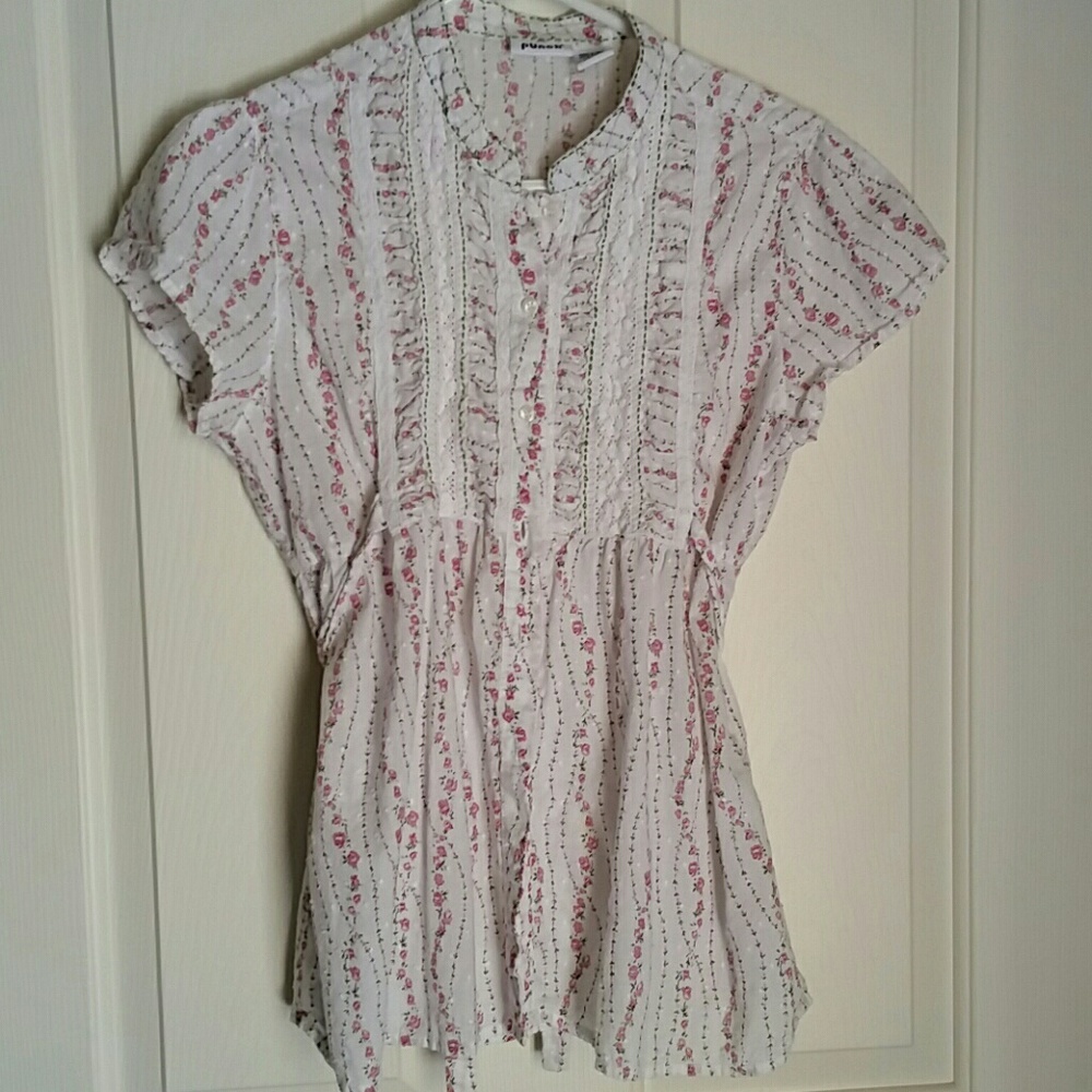 Floral fitted button up