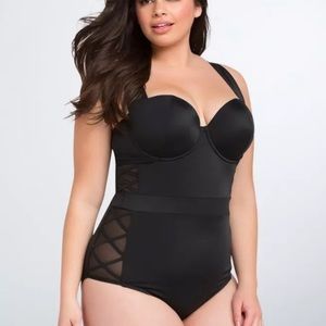 Torrid NWT Swimsuit size 3