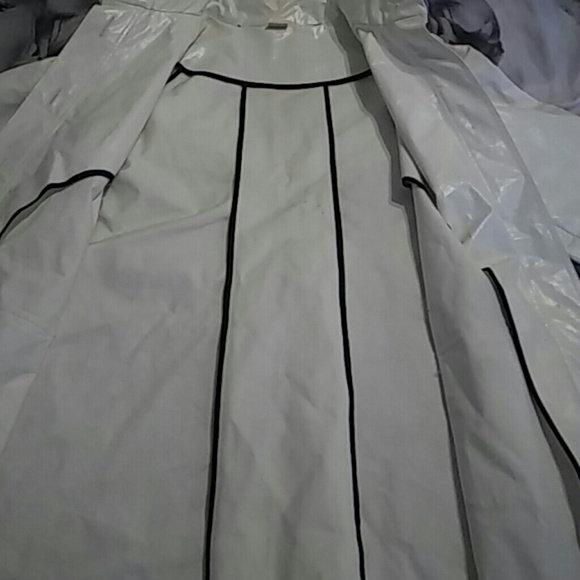 Jacket - Picture 3 of 4