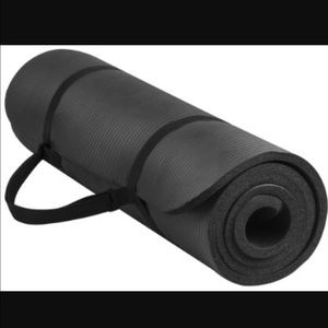 Black Yoga Mat