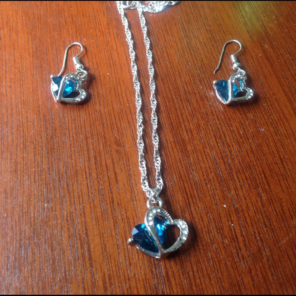 Necklace and earrings set beautiful jewelry