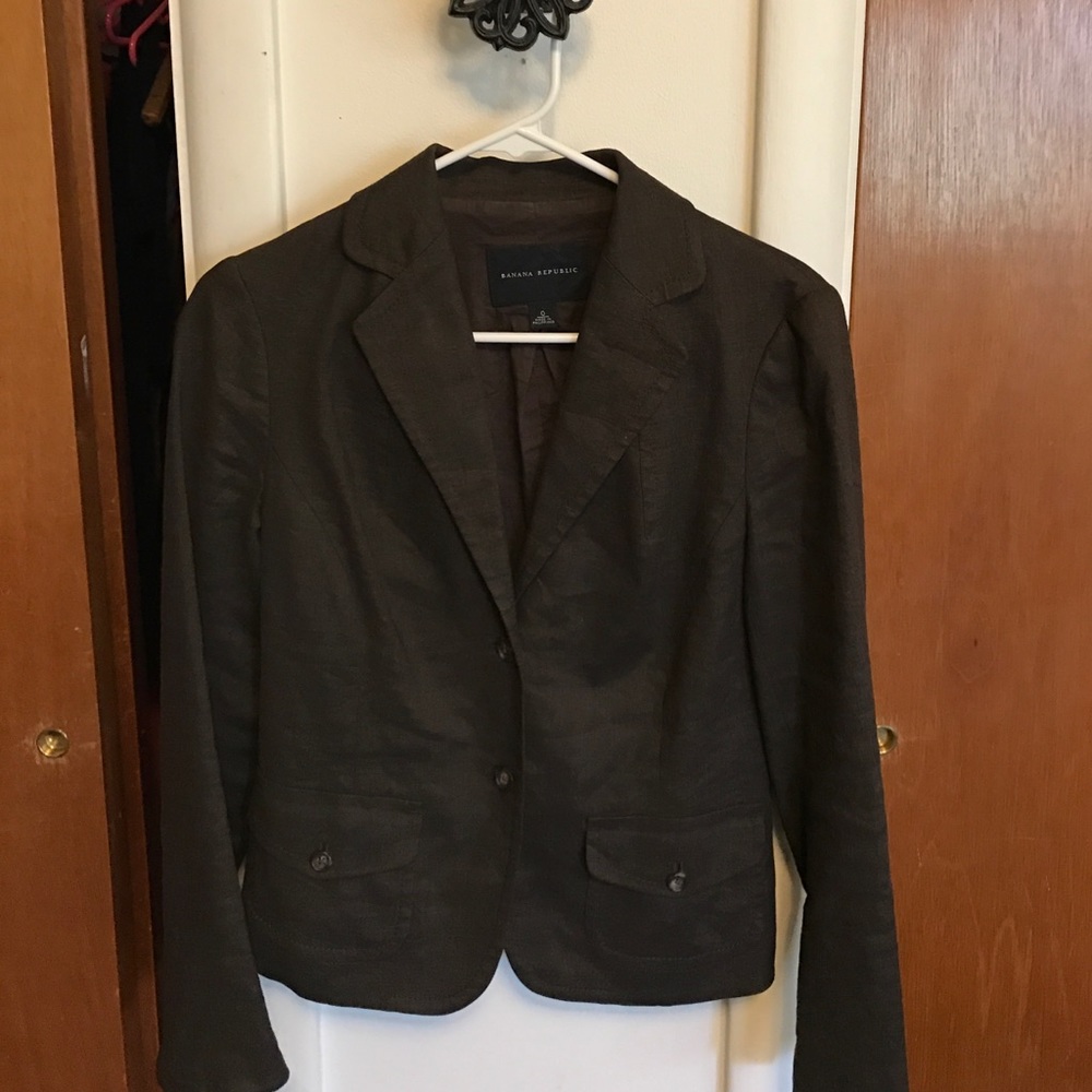 Chic Banana Republic brown blazer