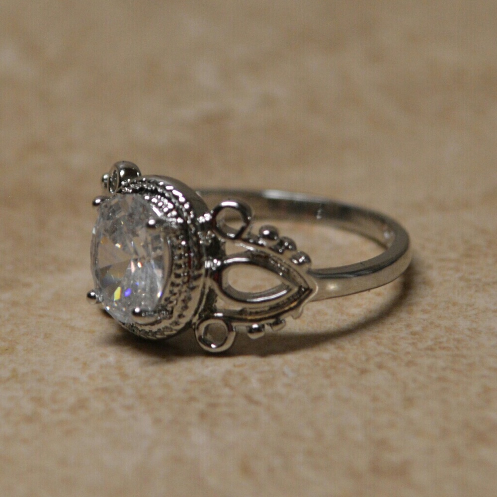 Brand New Sterling Silver Gem Tapestry Ring - Picture 3 of 5