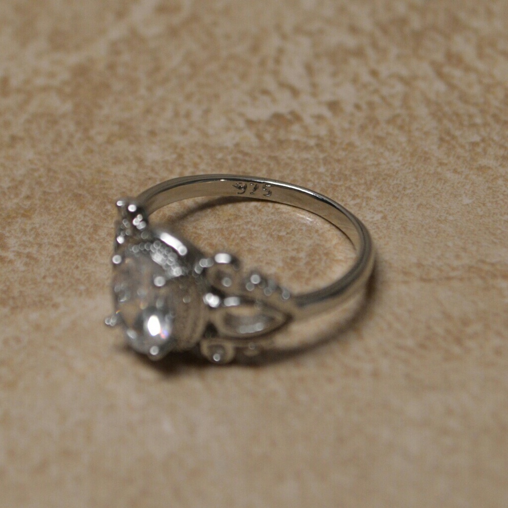 Brand New Sterling Silver Gem Tapestry Ring - Picture 5 of 5