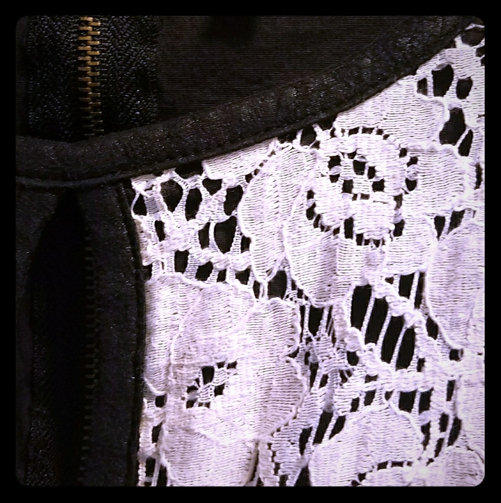 Dress - Picture 3 of 5