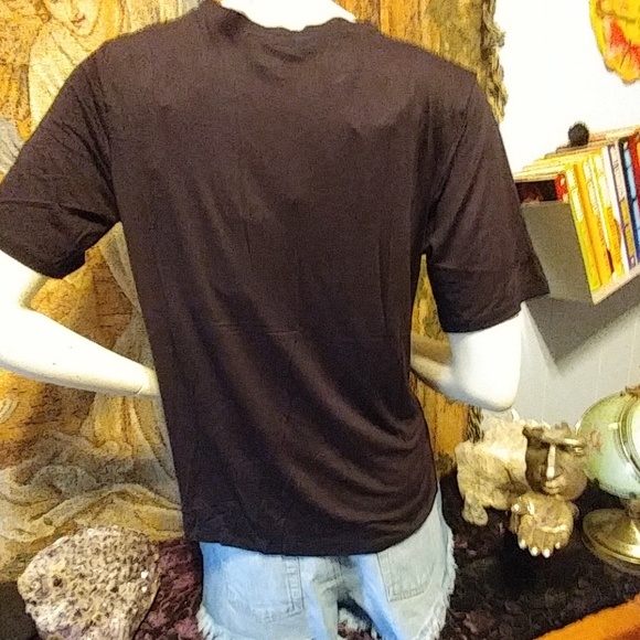 🌟NWT🌟🆕 LOVE J Wide Neck Screen Tee Print Top - Picture 4 of 8