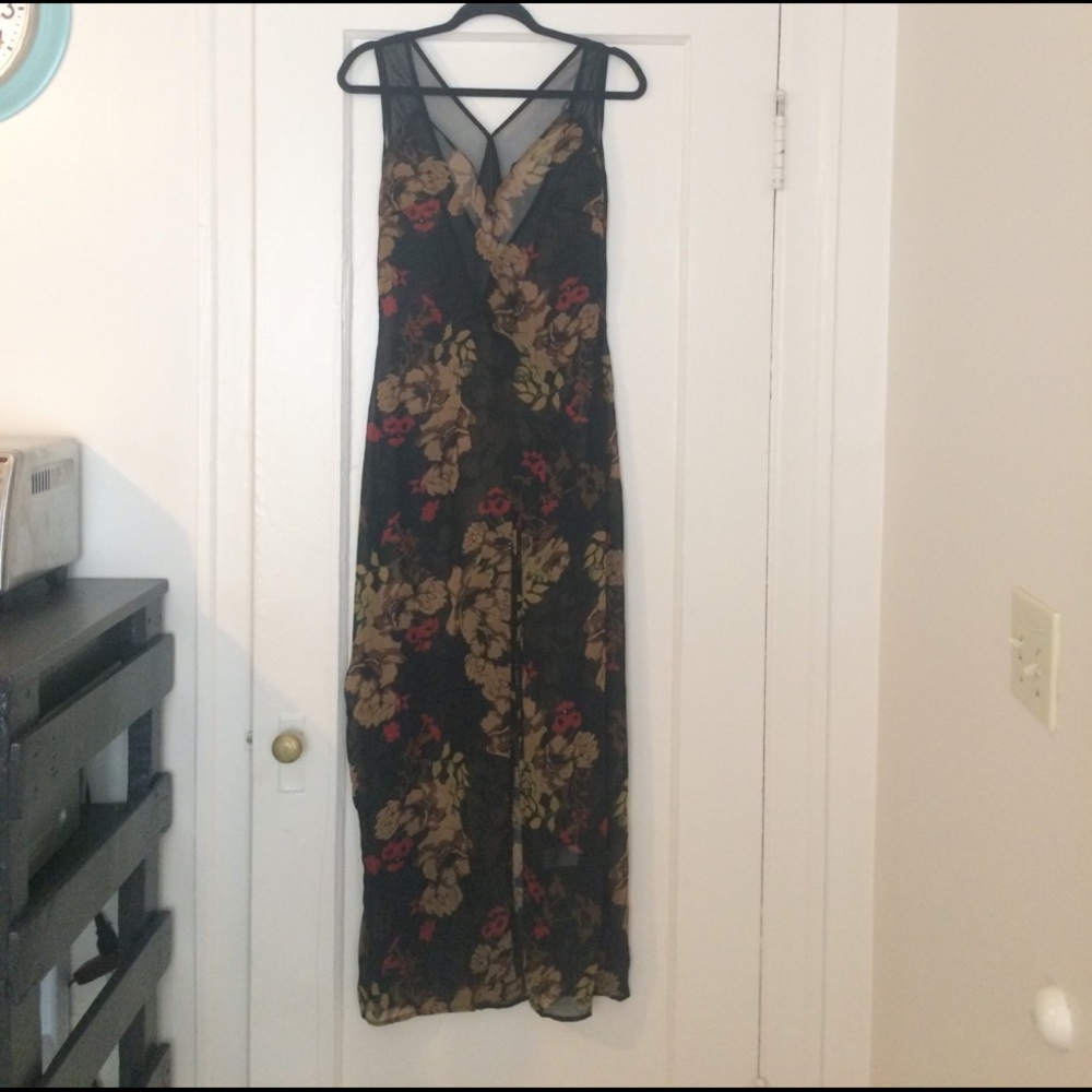 Floral Slip Dress (fits more like a medium)
