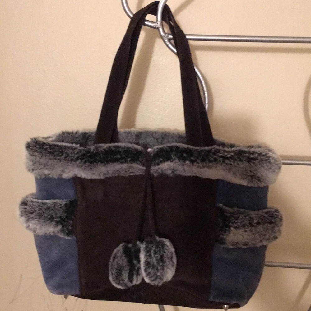 Adorable "Pom" bag🛍🛍