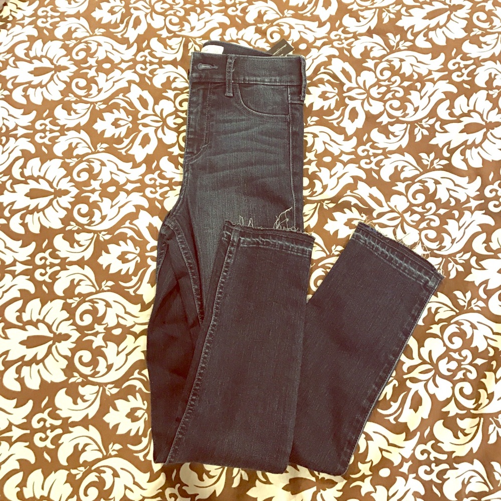 NWT Abercrombie Kids High Rise Crop Jeans