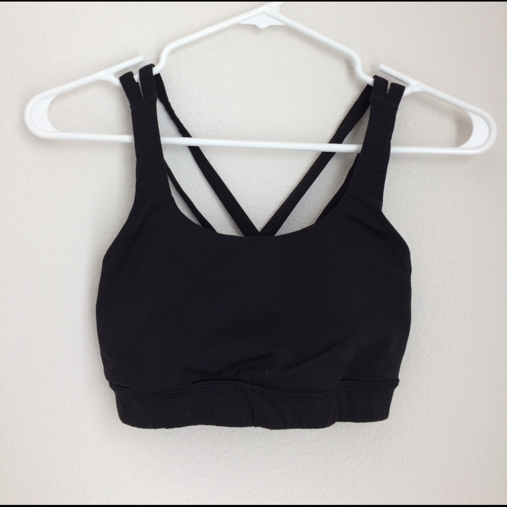 lululemon Emery Bra size 4 in black