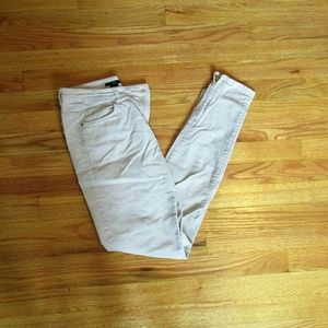 H&M corduroy mid-rise khaki pants! Super cute!