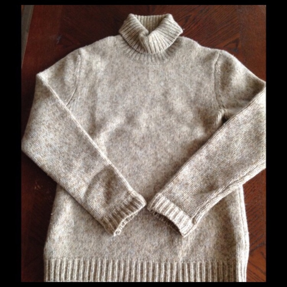 DKNY wool turtleneck sweater, SMALL