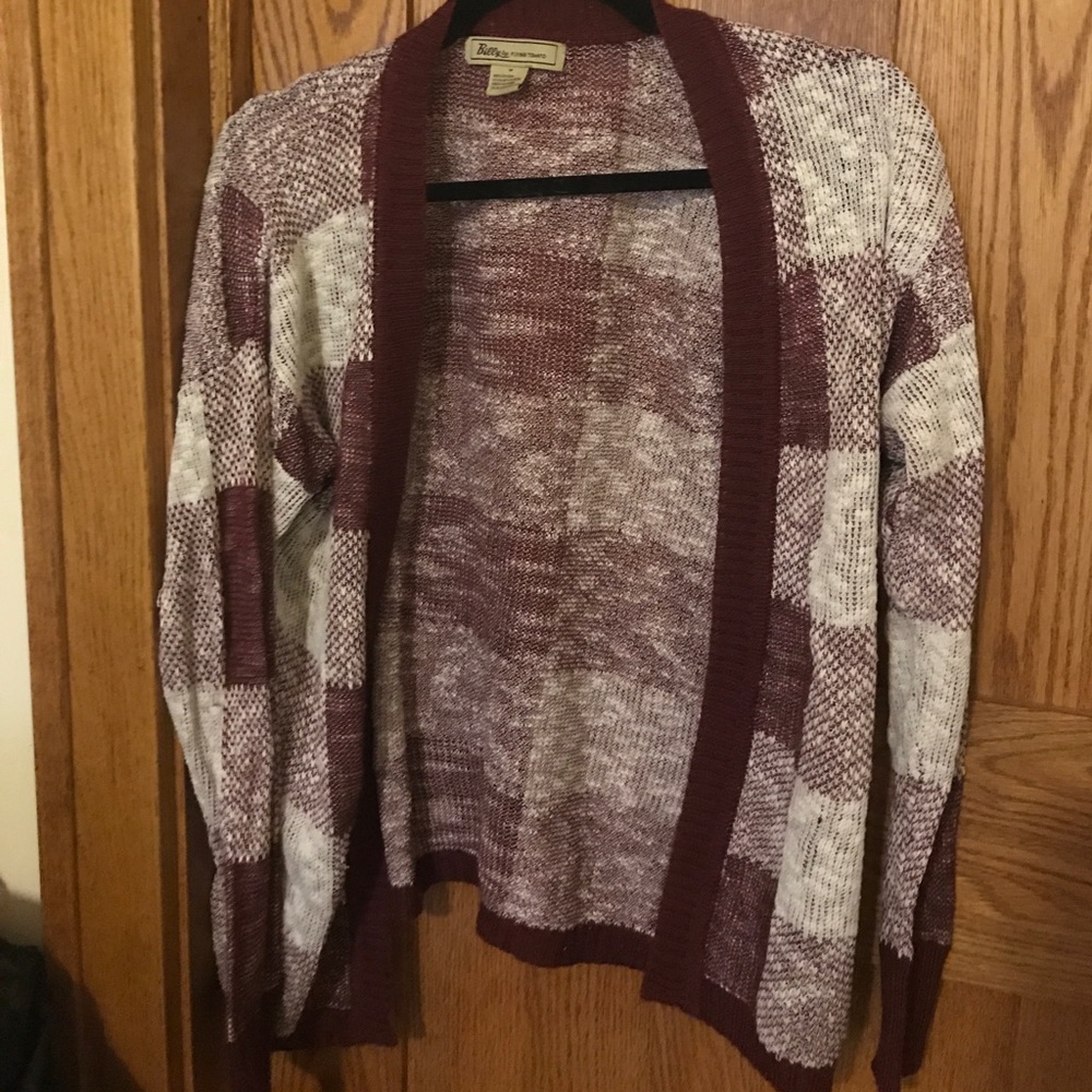 Maroon and white cardigan!