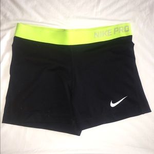 Women's Nike Pro Combat Shorts