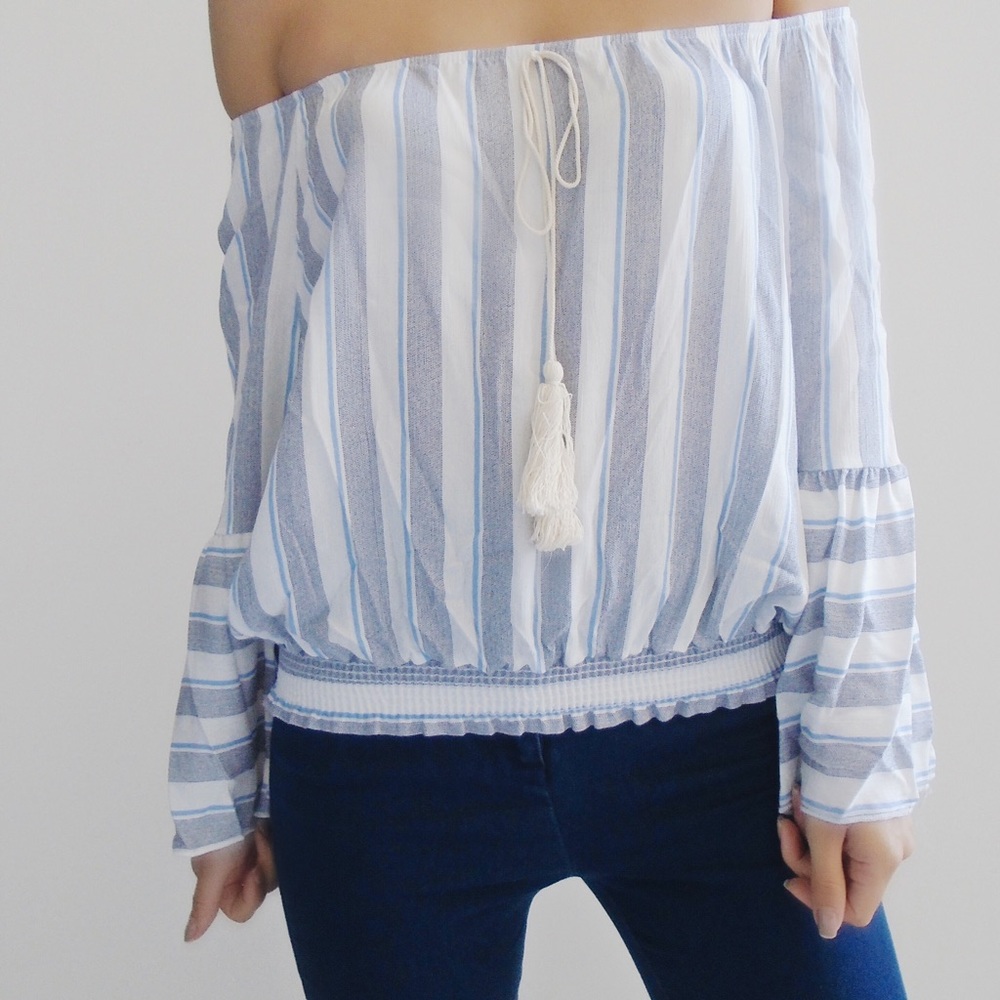 SOLD OUT ✖️ Bria Off The Shoulder Top - Picture 4 of 4