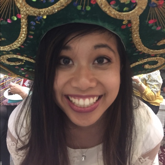 Meet your Posher, Kyra - Picture 3 of 4