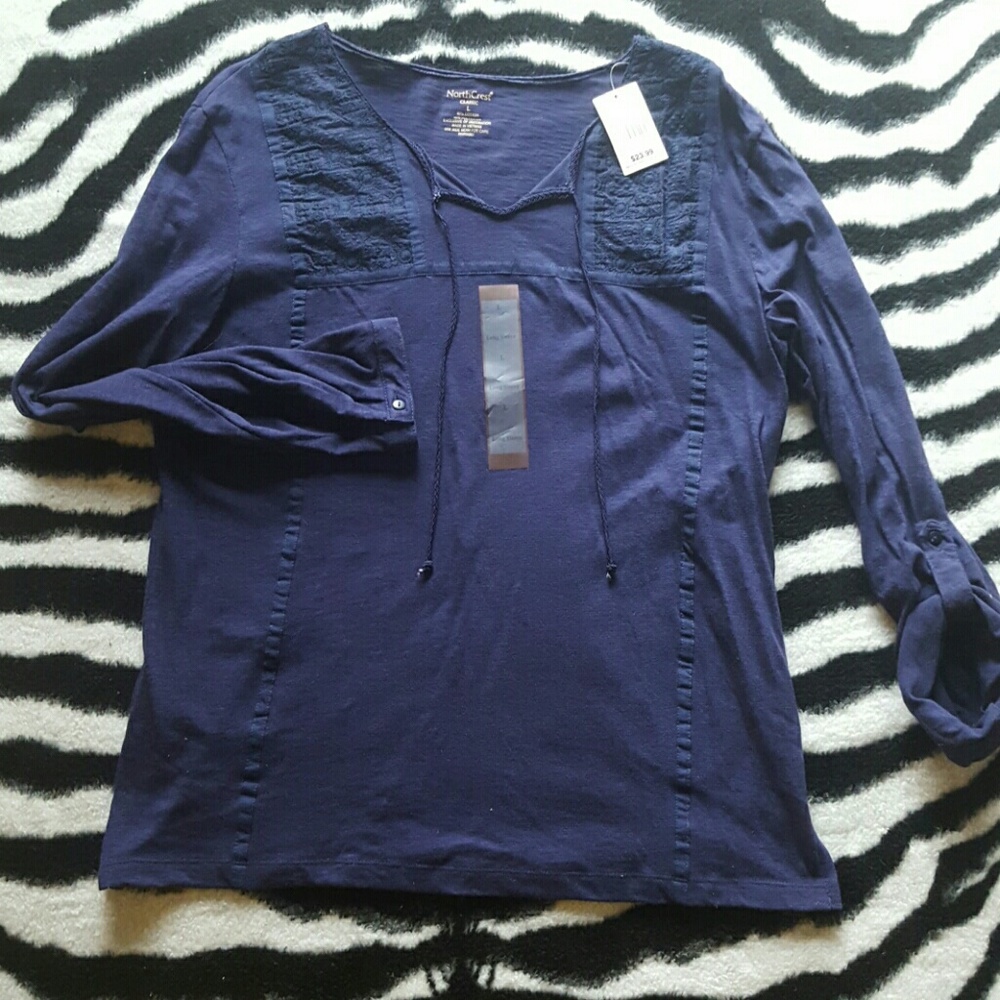 BNWT North Crest Classic navy blue top