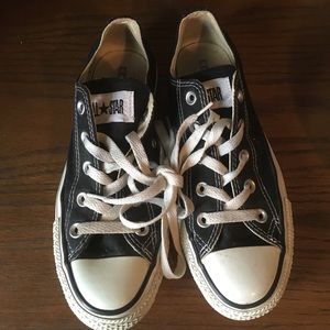 Converse black (size 4 aka 6 in women's)