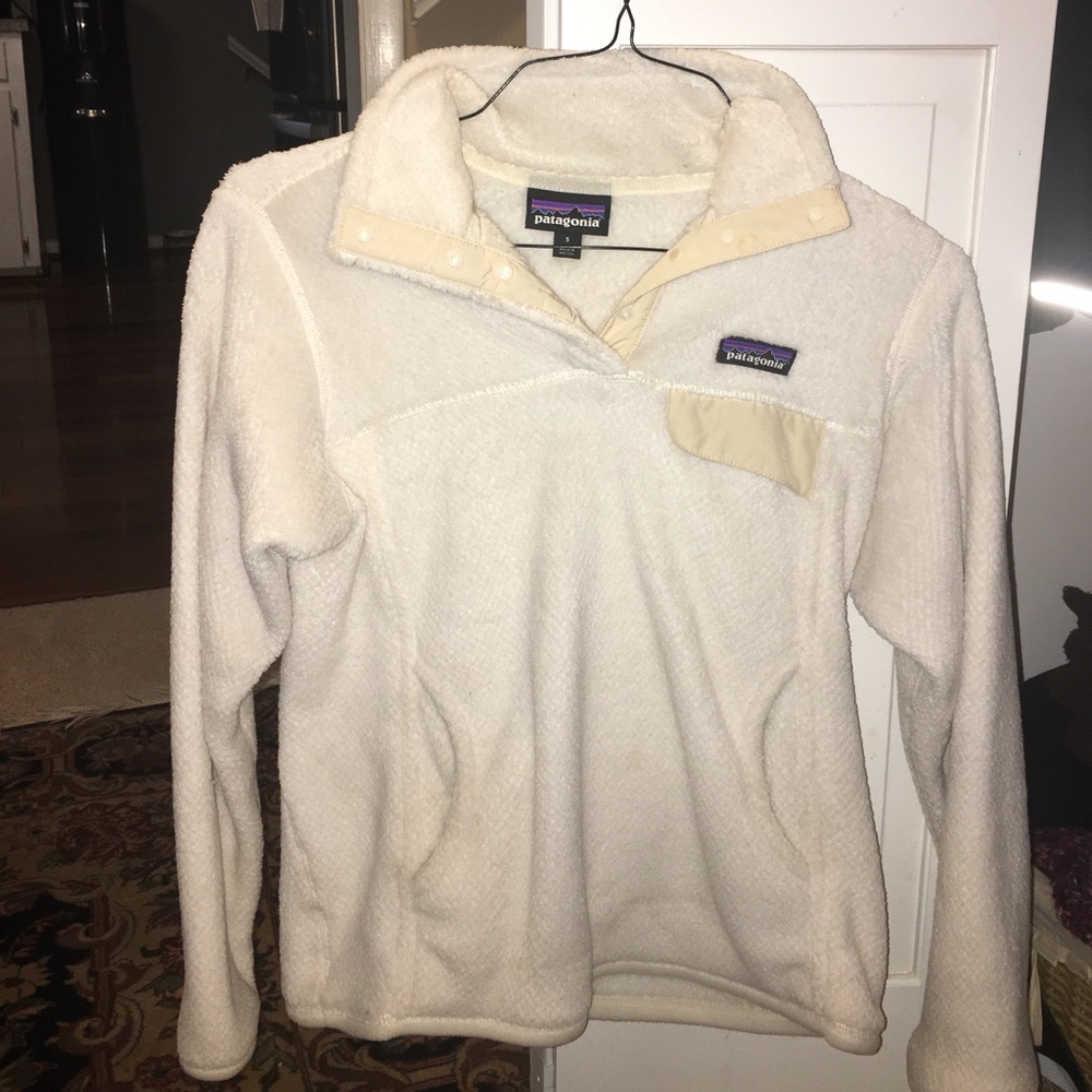 Patagonia white pullover