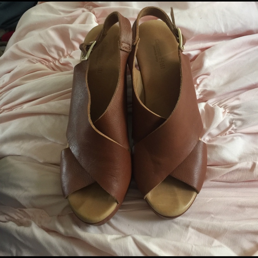 Brown wedges 🌸