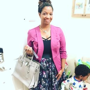 Meet your Posher, Latoya