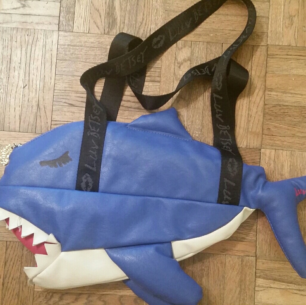 Betseyville Shark Bag