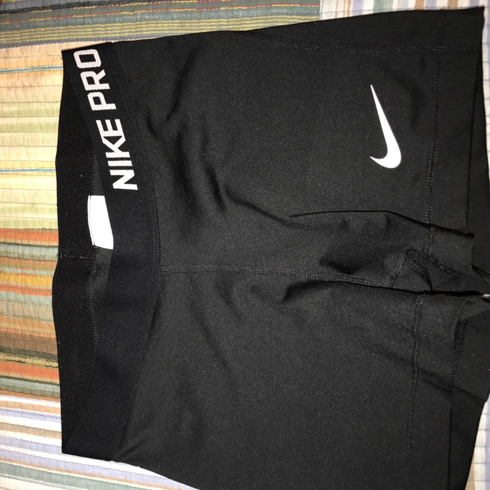 Black Nike pros