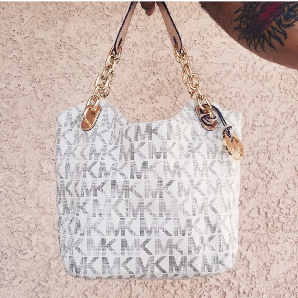 Michael Kors Signature Lily Medium Tote Vanilla