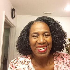 Meet your Posher, Carolyn