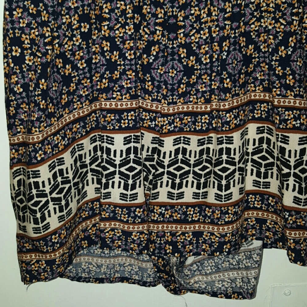 Romper - Picture 3 of 4