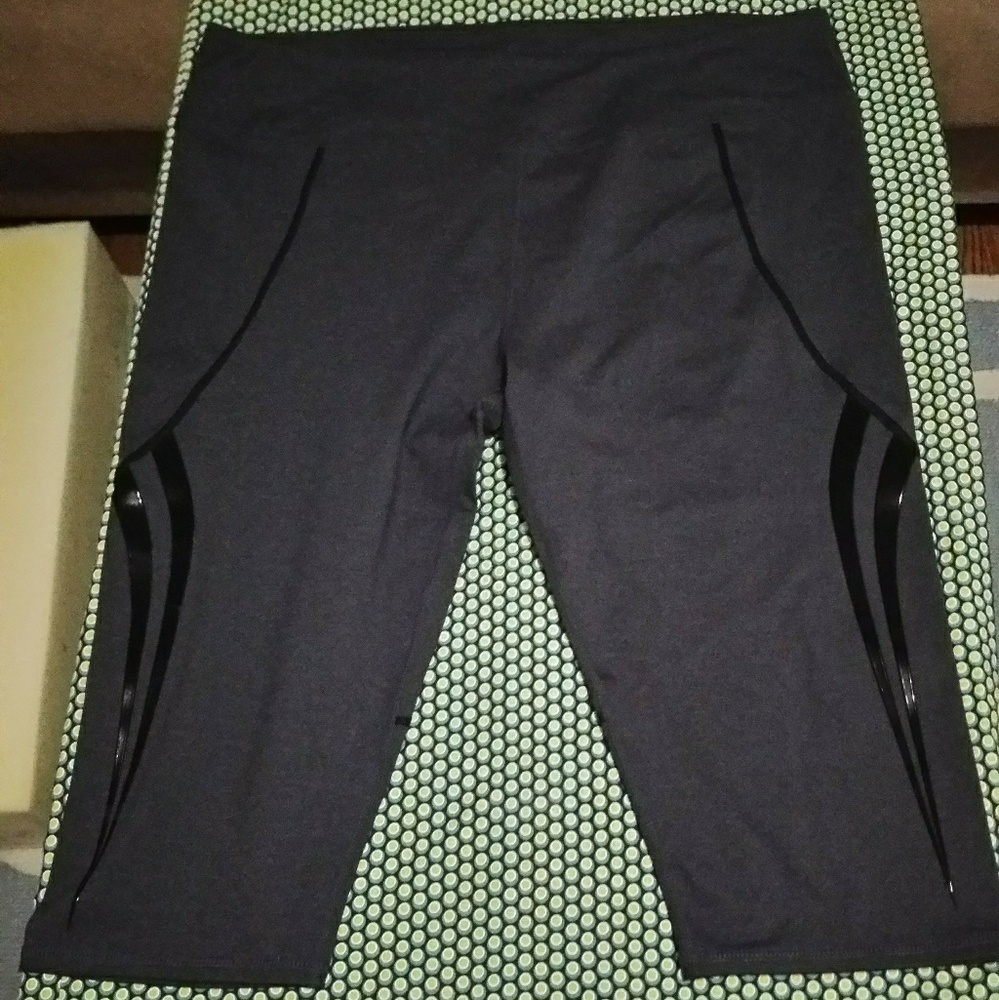 Fabletics capri