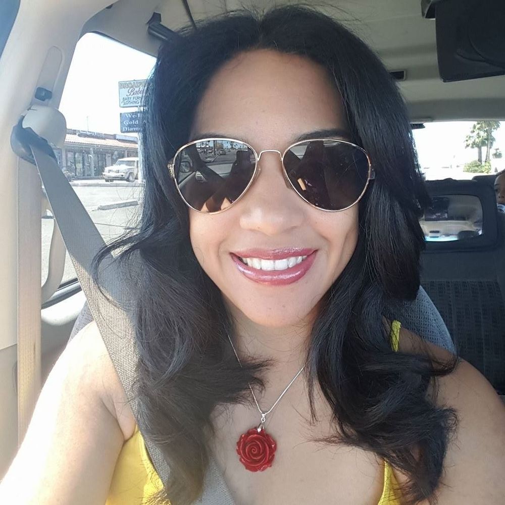 Meet your Posher, Yesenia