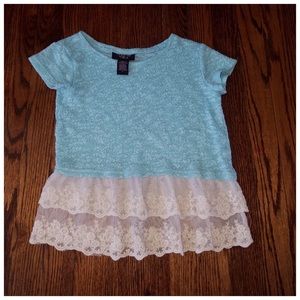 🚨MUST GO🚨Girls mint ruffle hem top