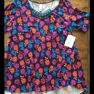 LuLaRoe Perfect T size L
