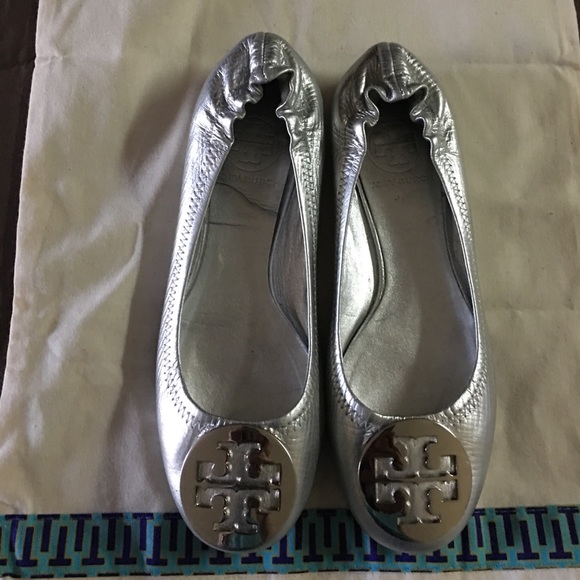 Tory Burch Shoes - Tory Burch flat shoes 💕