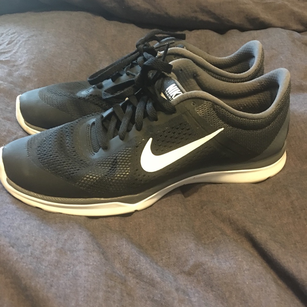 Women's Nike sneakers