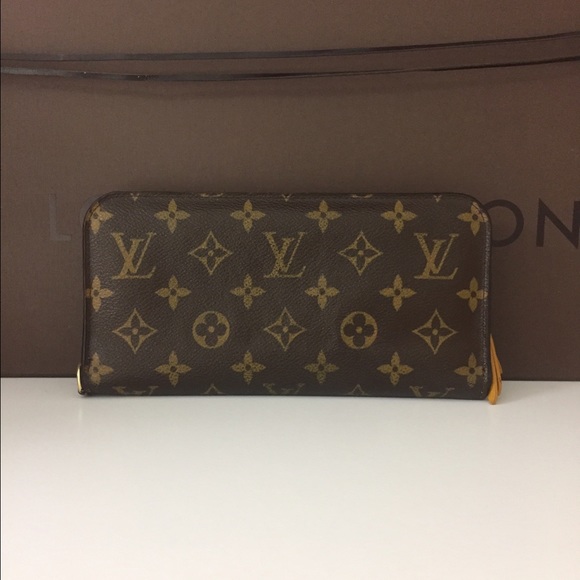 ❌SOLD❌💯Auth. Louis Vuitton insolite wallet - Picture 1 of 8
