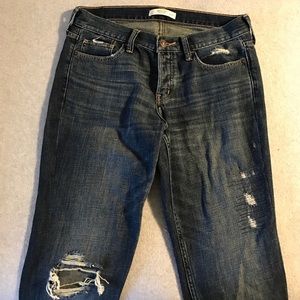 Abercrombie & Fitch Destroyed Boyfriend Jeans