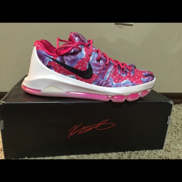 Kevin Durant Aunt Pearl 8s
