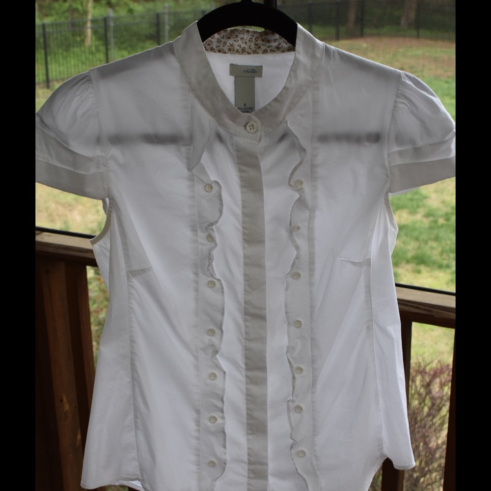 Anthropologie ruffled button-down