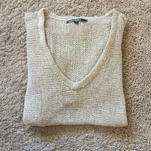 Love stitch beige short sleeve knit shirt. Cute!!!