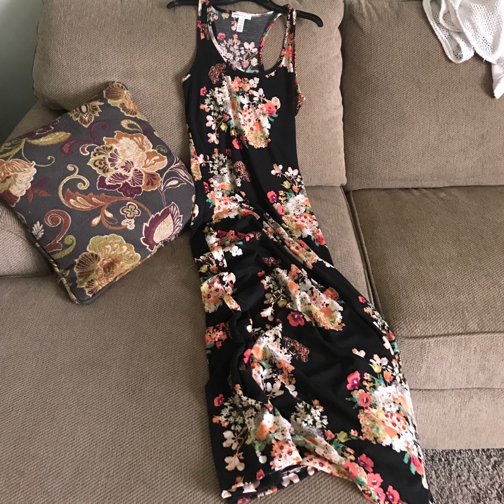 Maxi dress black and floral