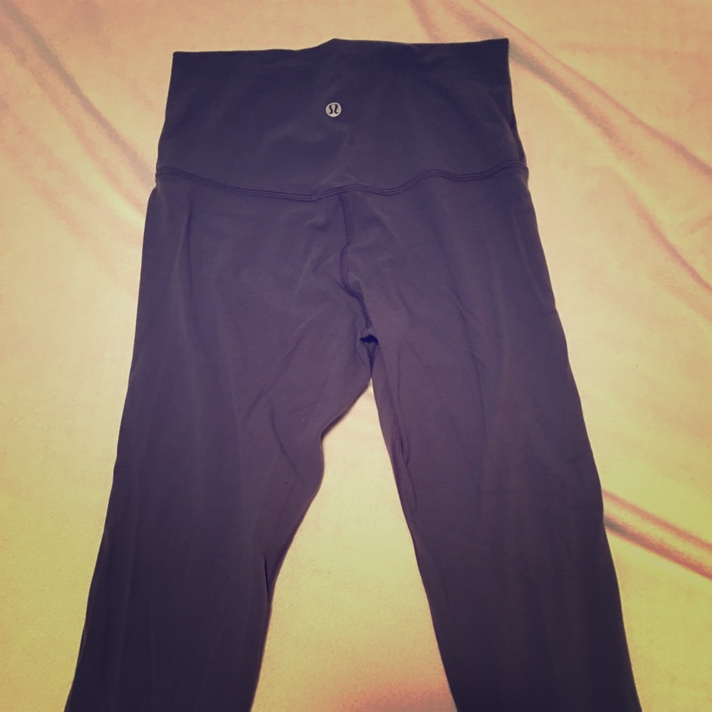 lululemon athletica Align crops in greyvy