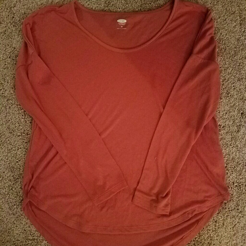 Long sleeved high low tee