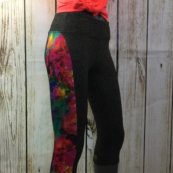 LuLaRoe Pants - 菉‍♀️LuLaRoe Jade noslip, stay put, active Capri