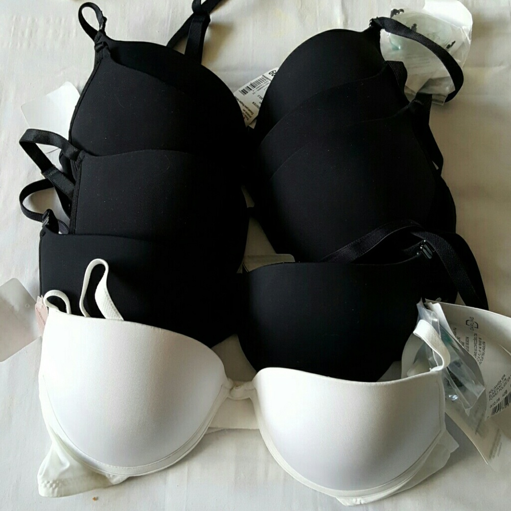 Bundle of bras