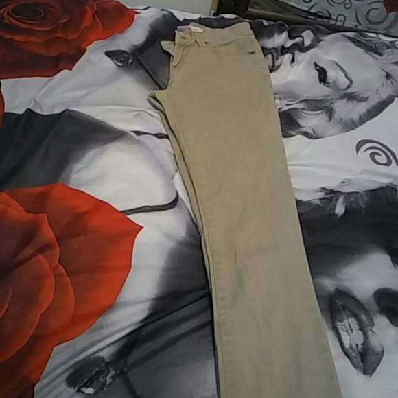 Clothes - Picture 3 of 3