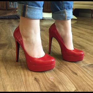 Lipstick Red Heels