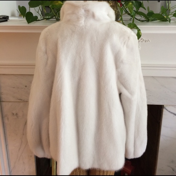 "SOLD" Saga Fur White Mink Jacket - Picture 4 of 8