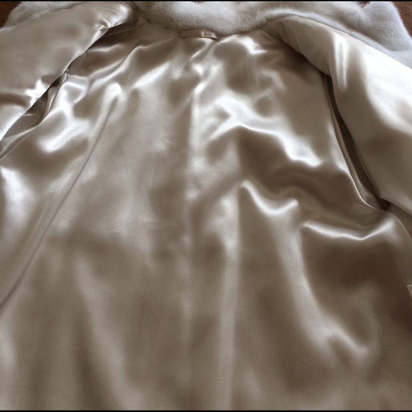"SOLD" Saga Fur White Mink Jacket - Picture 7 of 8